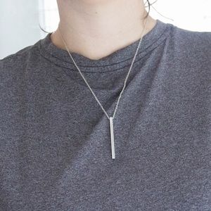 Single silver vertical bar necklace